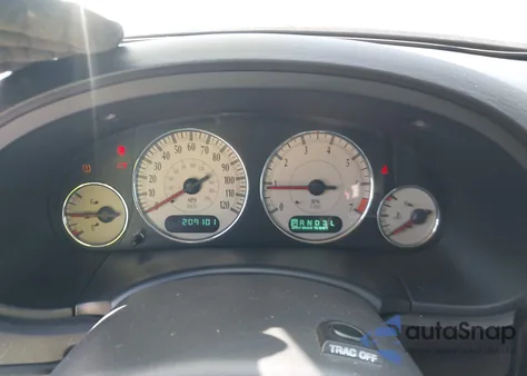 2004 Chrysler Town & Country Limited из США, поврежденный, VIN 2C8GP64L24R575650